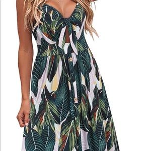 Women’s floral dress 🌴 with pockets!